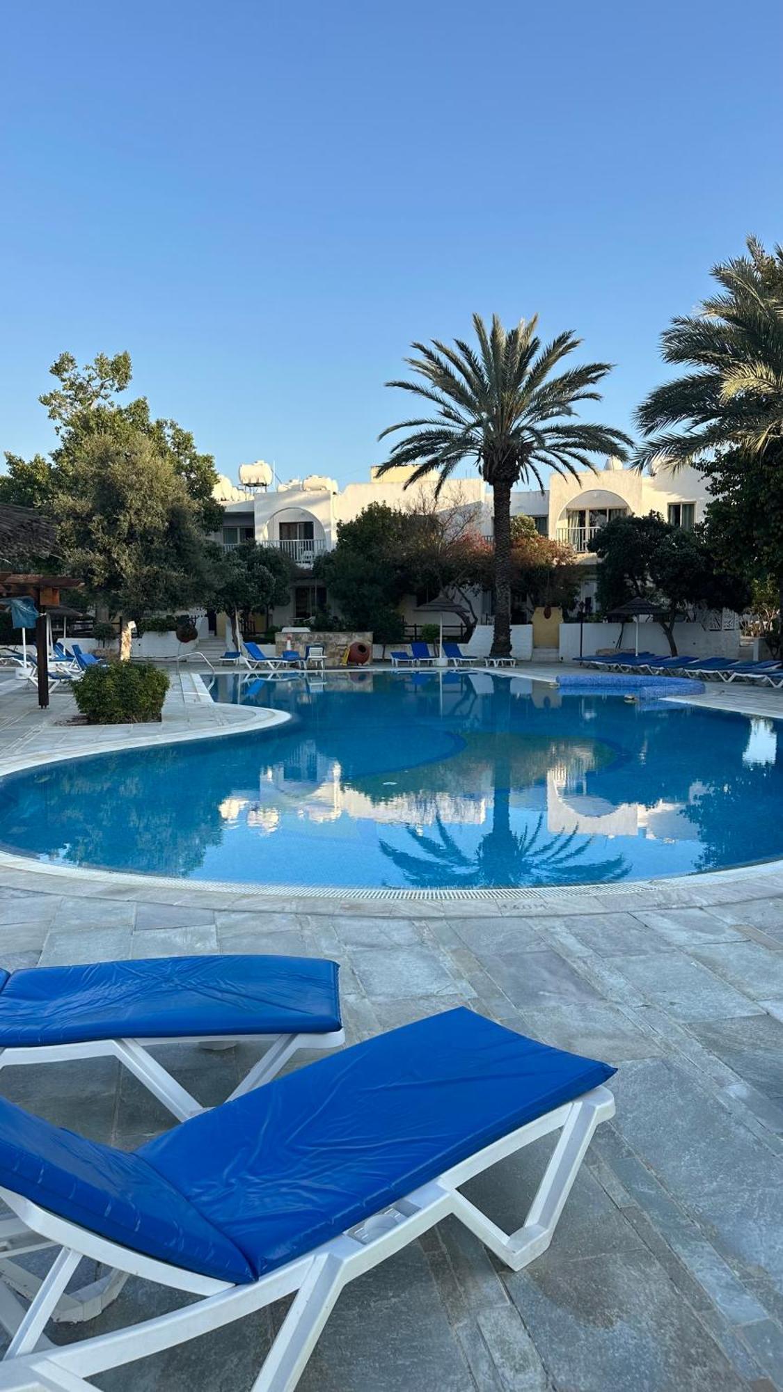 Paphos Gardens Studio Suite Esterno foto