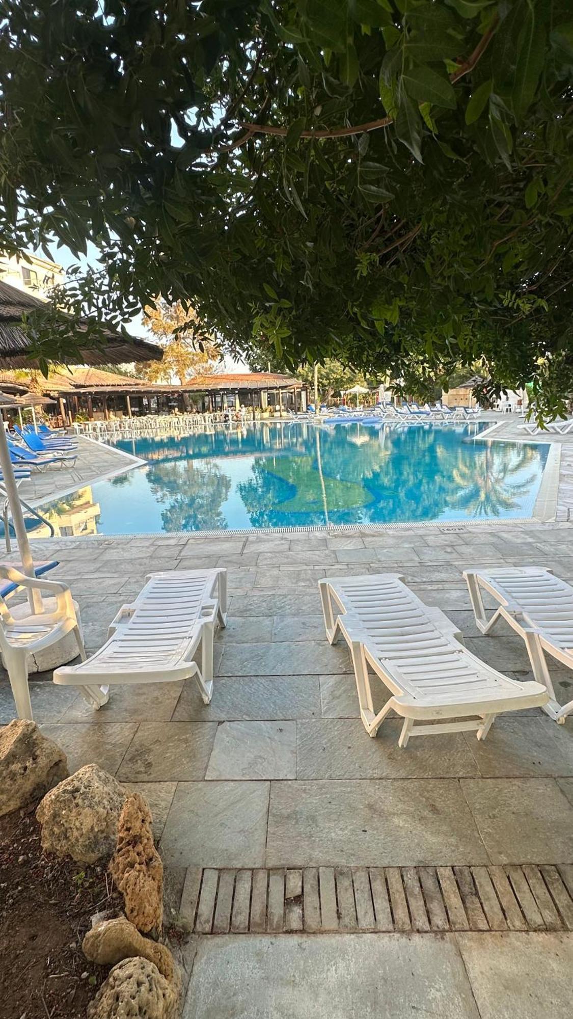 Paphos Gardens Studio Suite Esterno foto