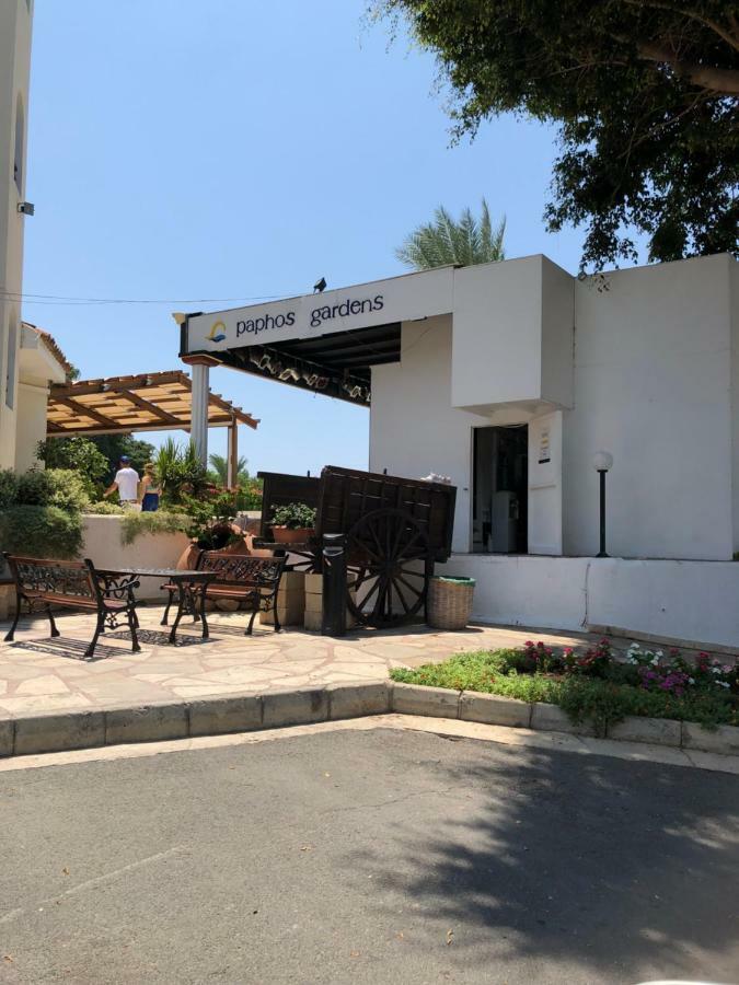 Paphos Gardens Studio Suite Esterno foto