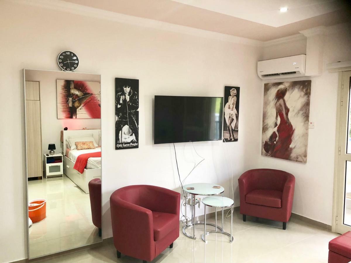 Paphos Gardens Studio Suite Esterno foto