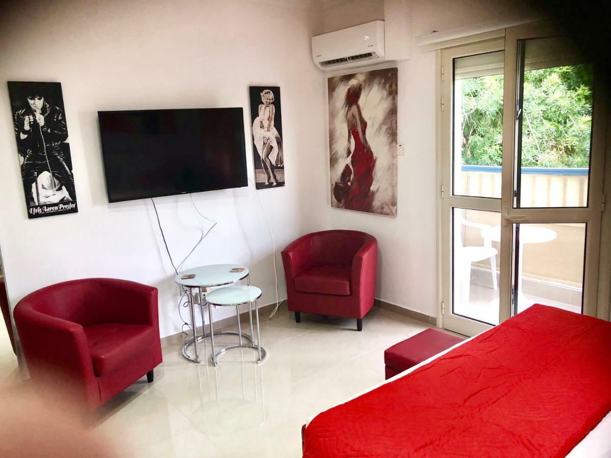 Paphos Gardens Studio Suite Esterno foto